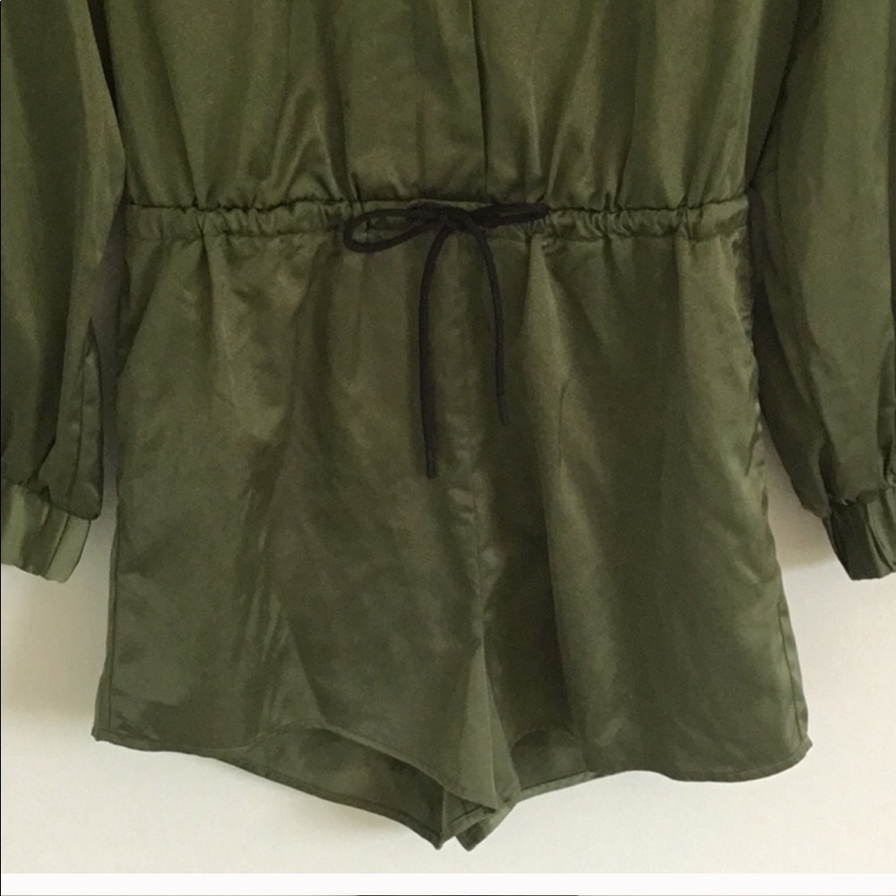 New Hunter Romper Size Small - Picture 6 of 7